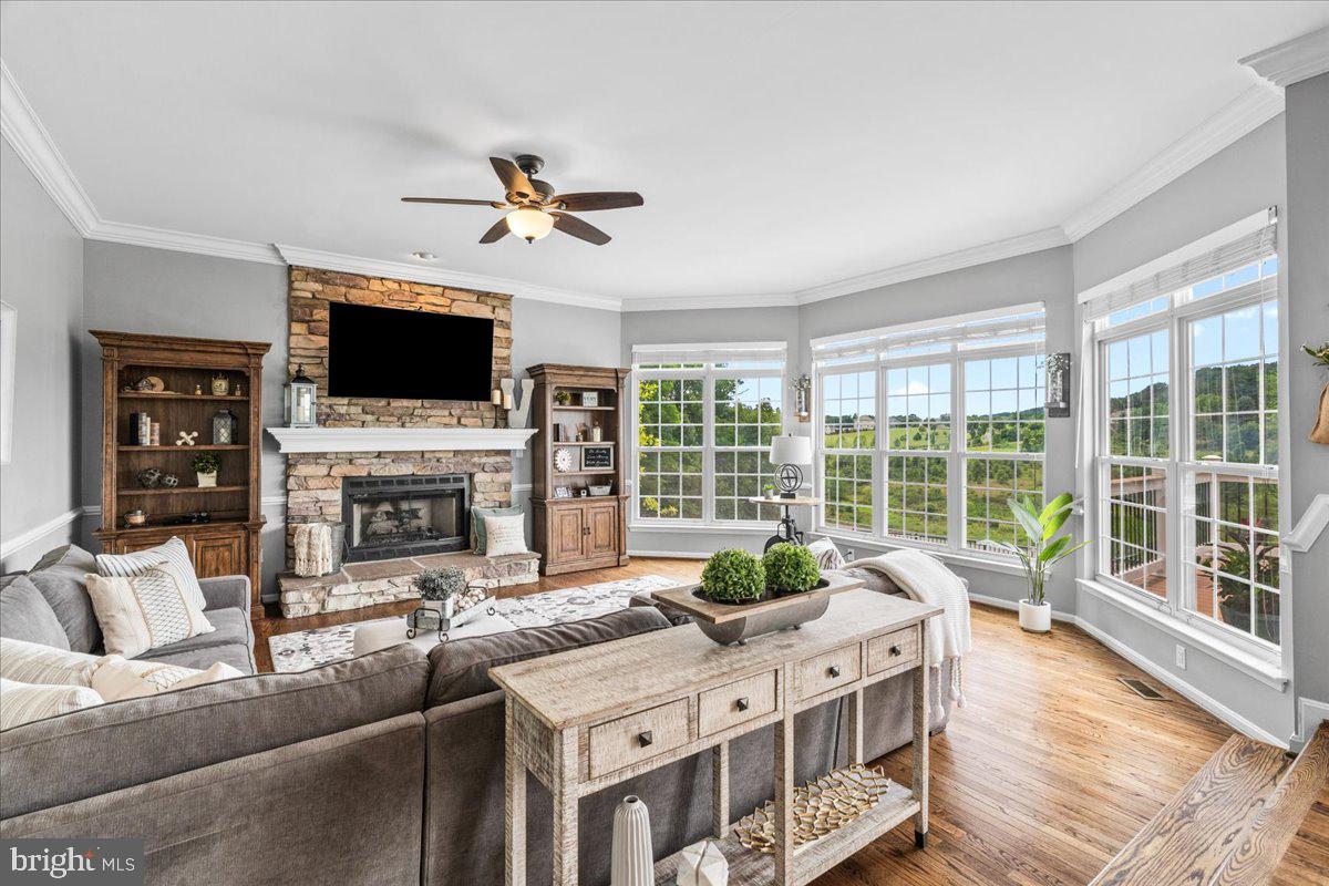 HOLLY HILLS - Residential