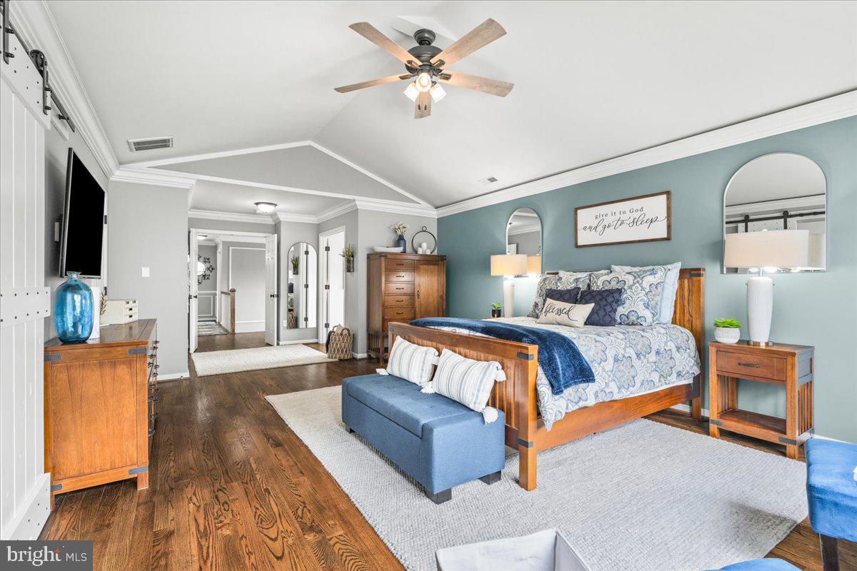 HOLLY HILLS - Residential