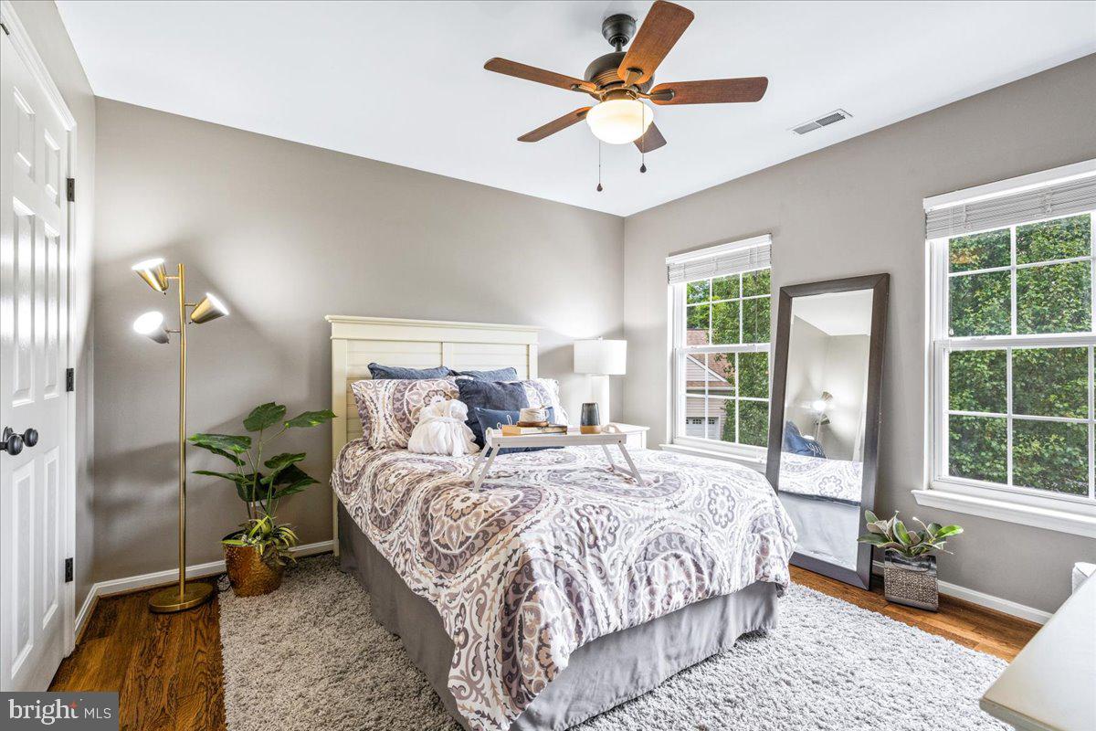 HOLLY HILLS - Residential