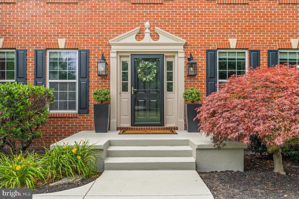 HOLLY HILLS - Residential