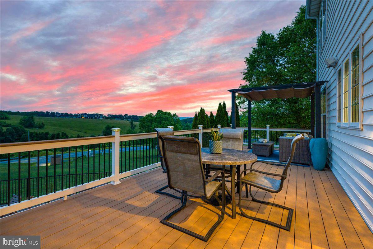 HOLLY HILLS - Residential