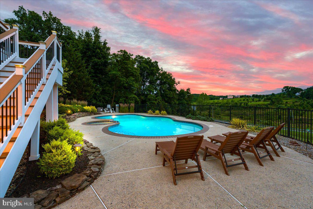 HOLLY HILLS - Residential