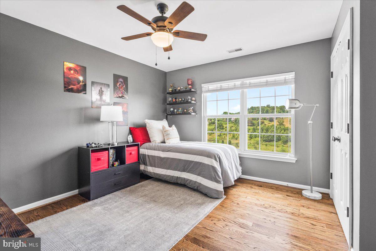 HOLLY HILLS - Residential