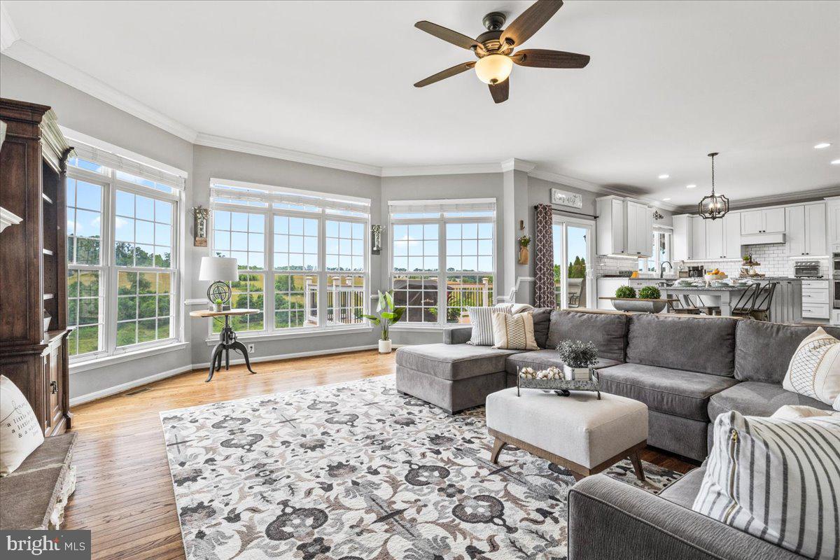 HOLLY HILLS - Residential