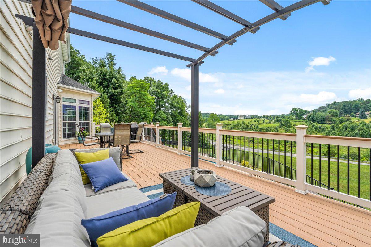 HOLLY HILLS - Residential