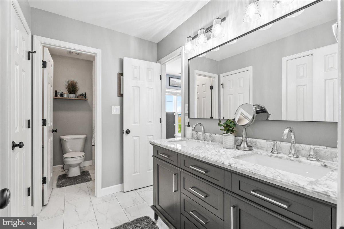HOLLY HILLS - Residential