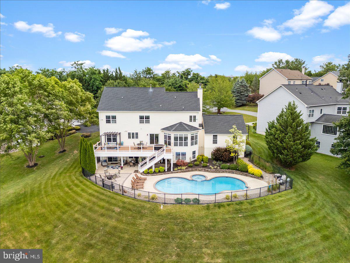HOLLY HILLS - Residential
