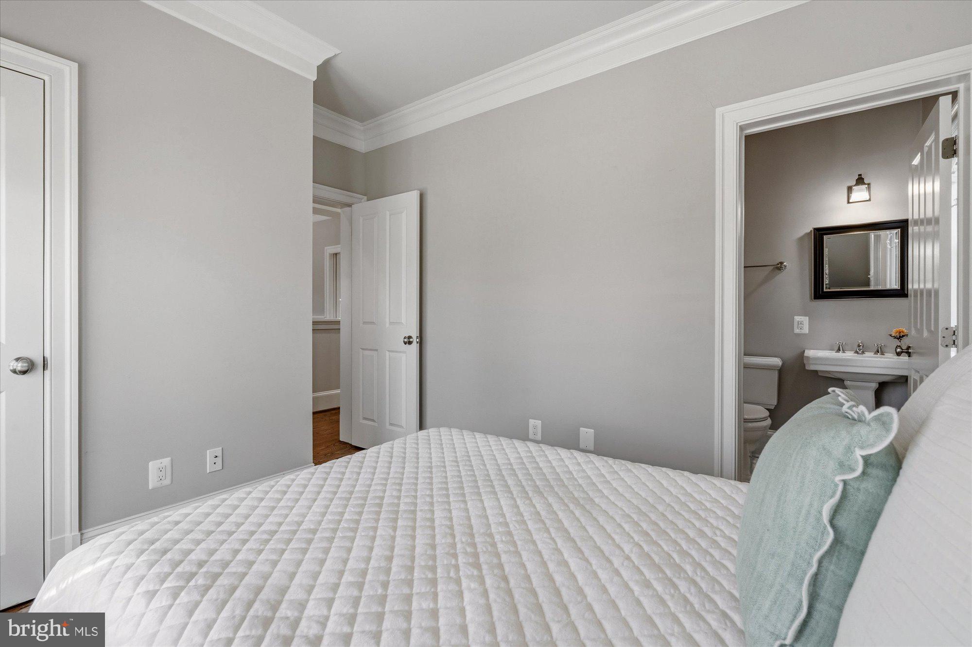 BEVERLEY HILLS - Residential