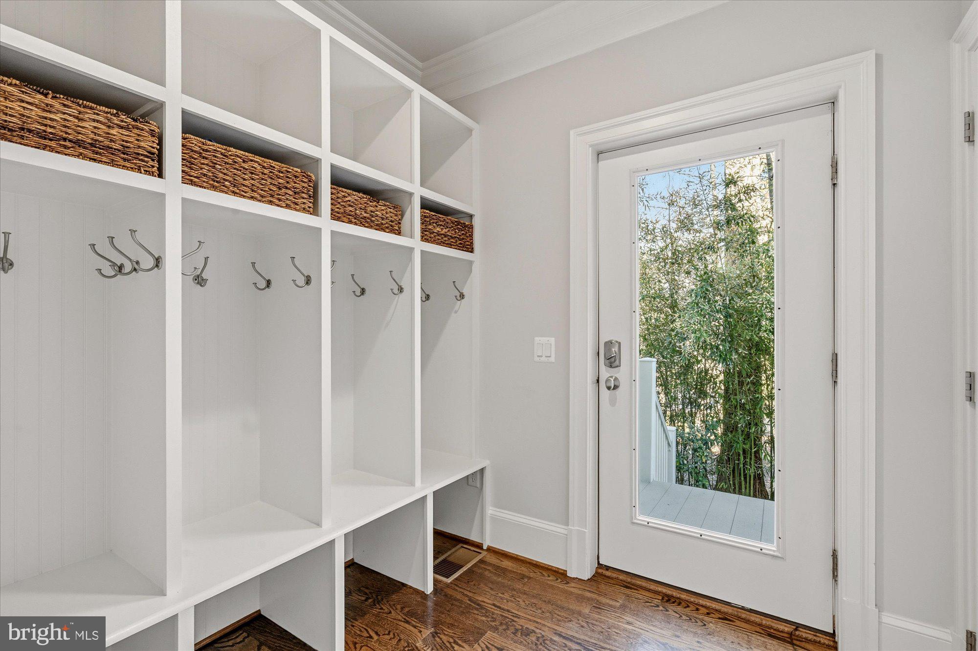 BEVERLEY HILLS - Residential