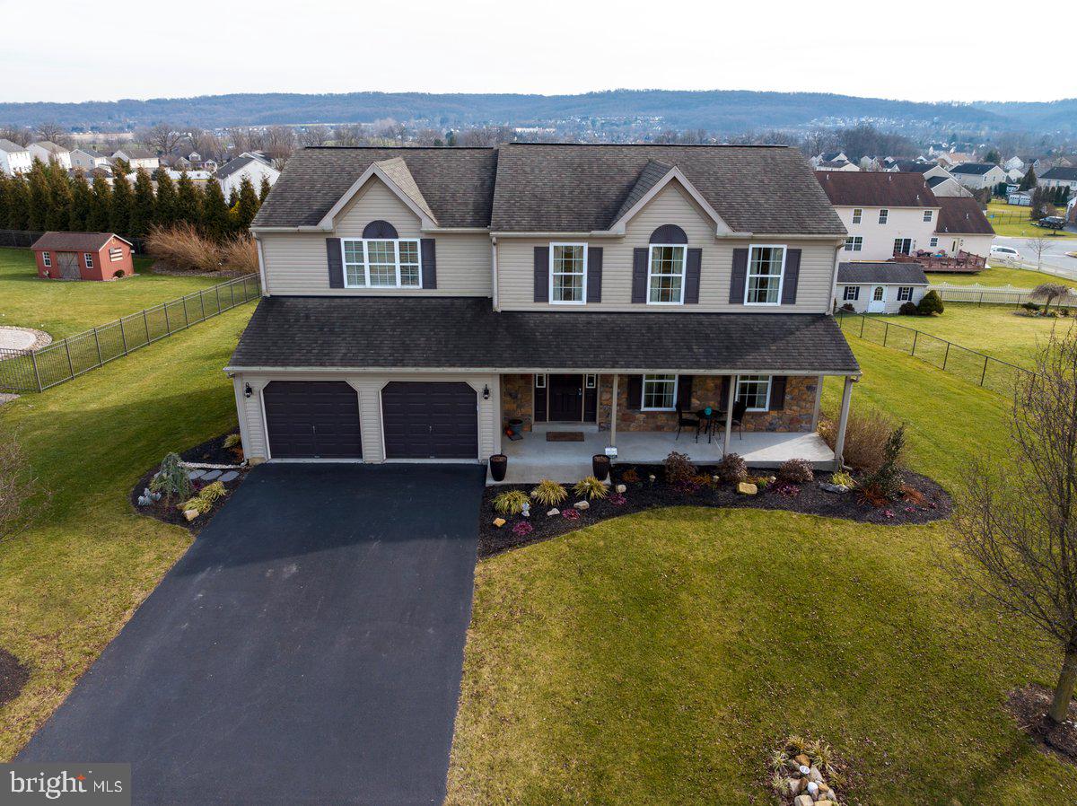 MEADOWBROOK - Residential