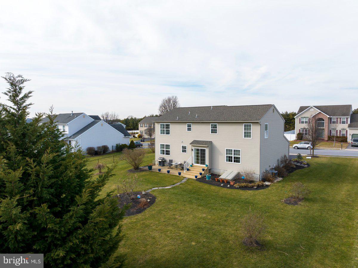 MEADOWBROOK - Residential