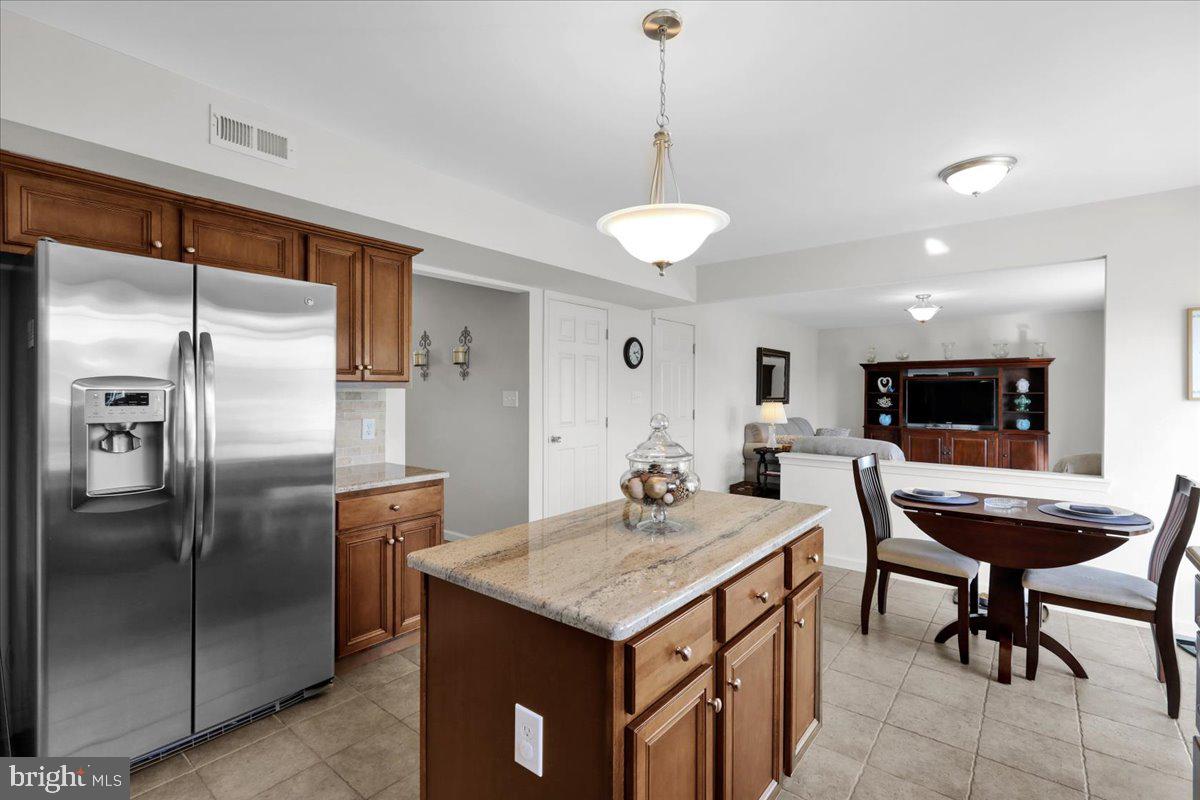 MEADOWBROOK - Residential