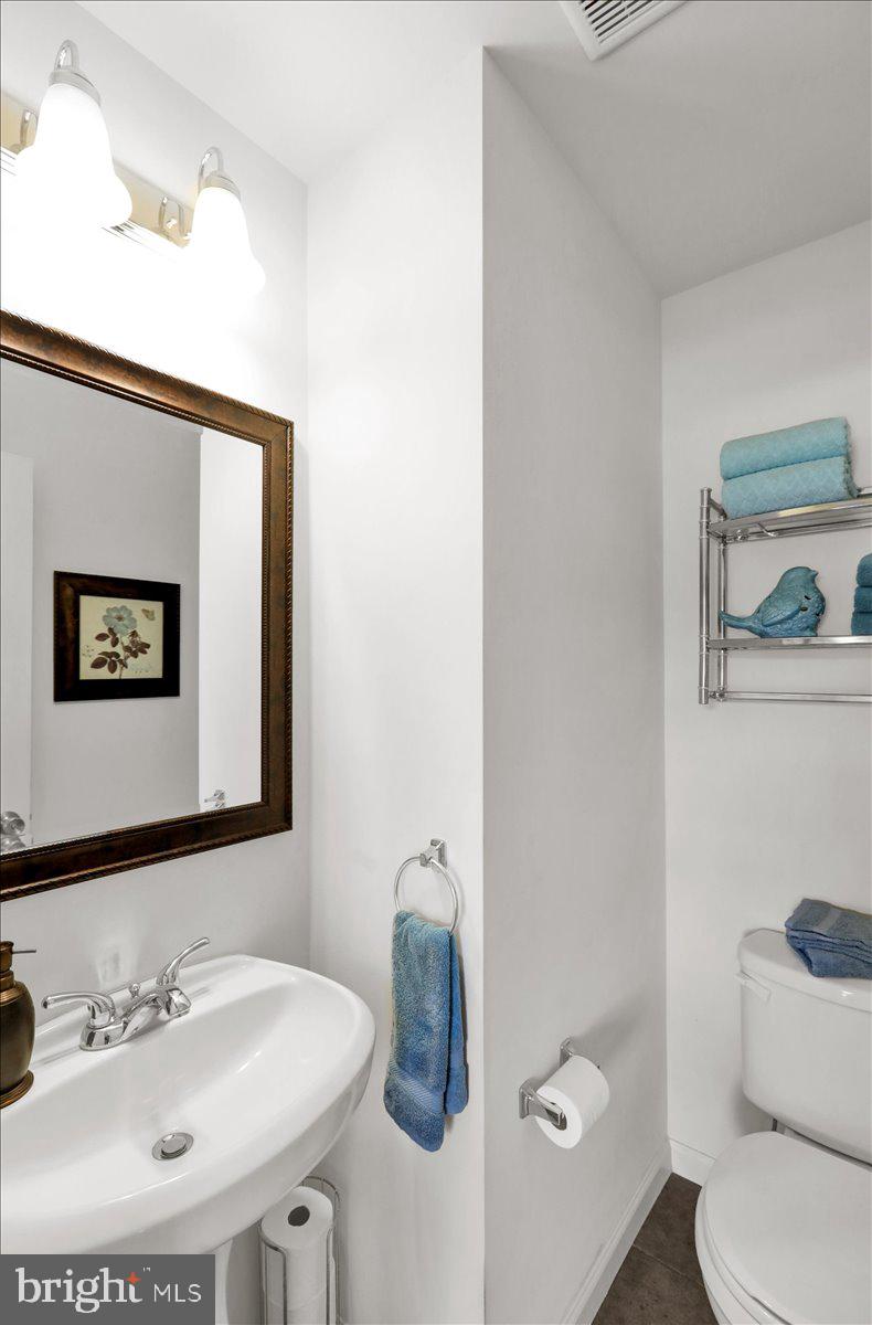 MEADOWBROOK - Residential