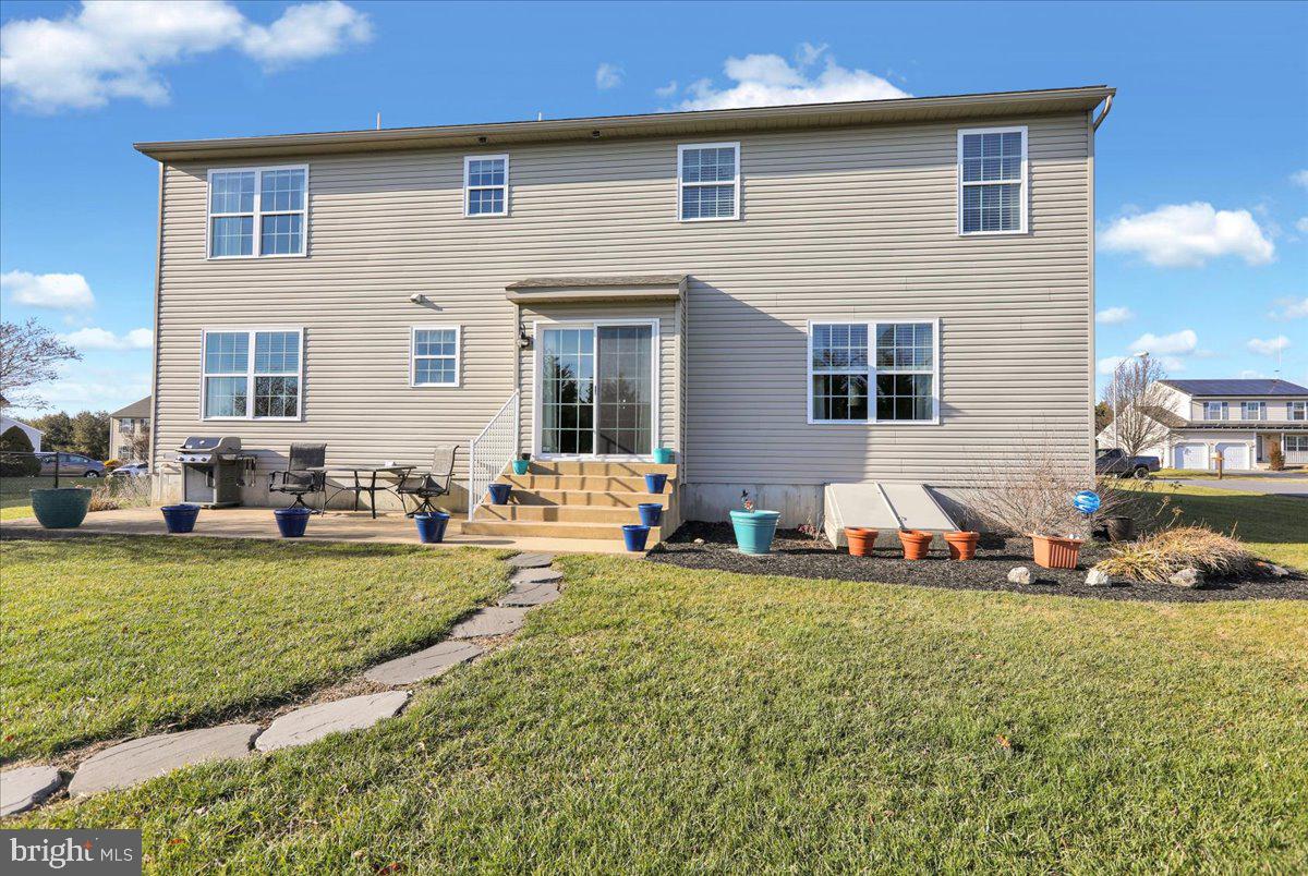 MEADOWBROOK - Residential
