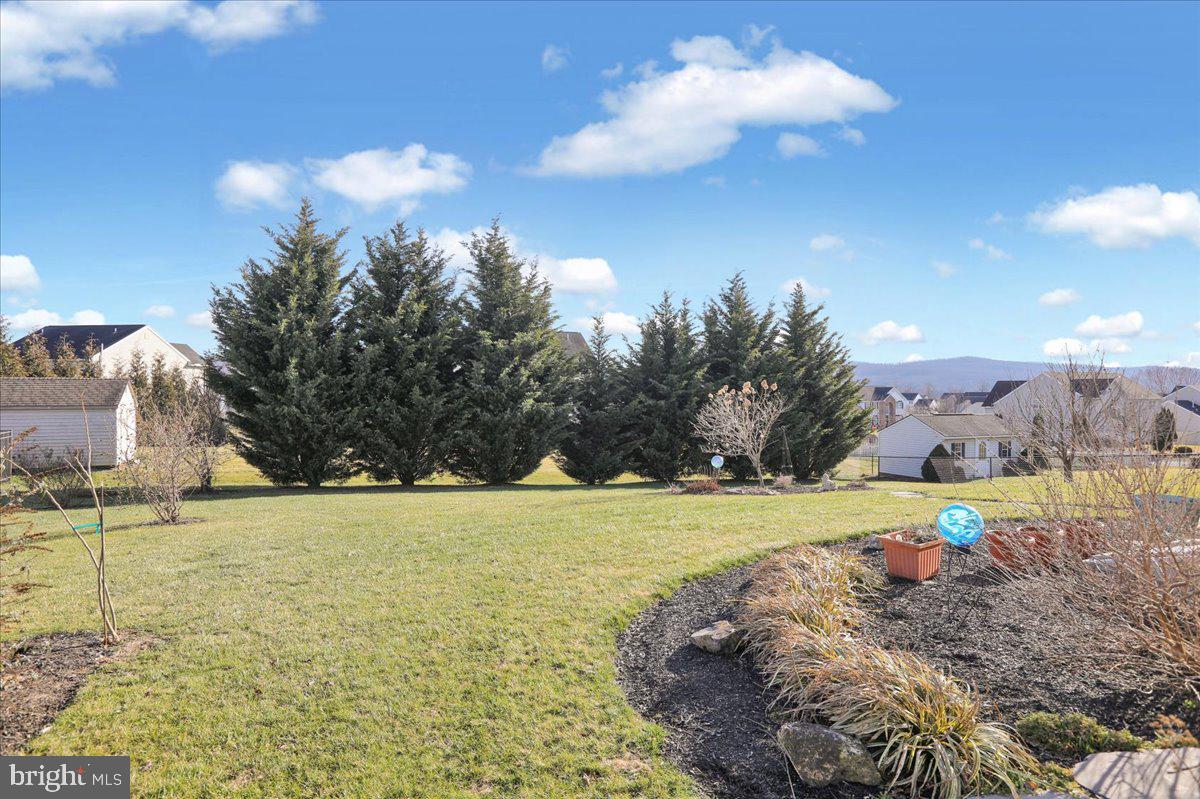 MEADOWBROOK - Residential