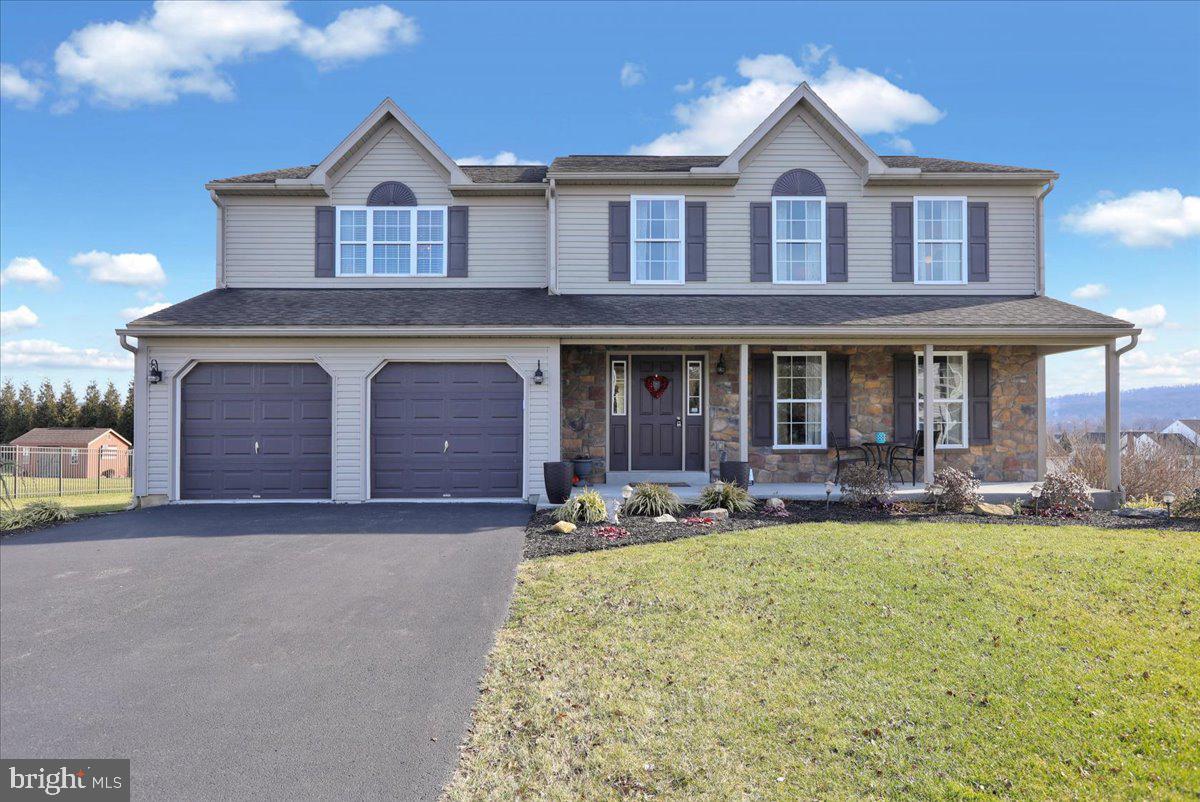MEADOWBROOK - Residential