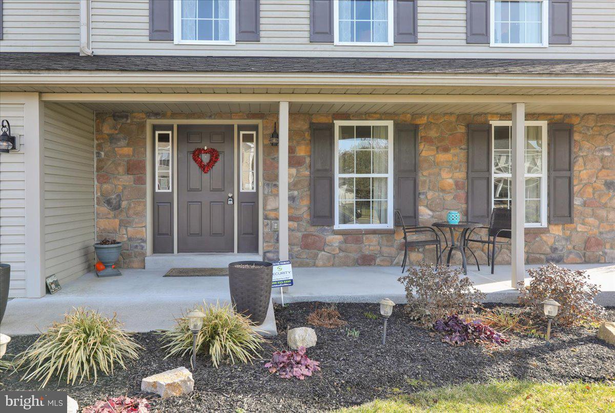 MEADOWBROOK - Residential