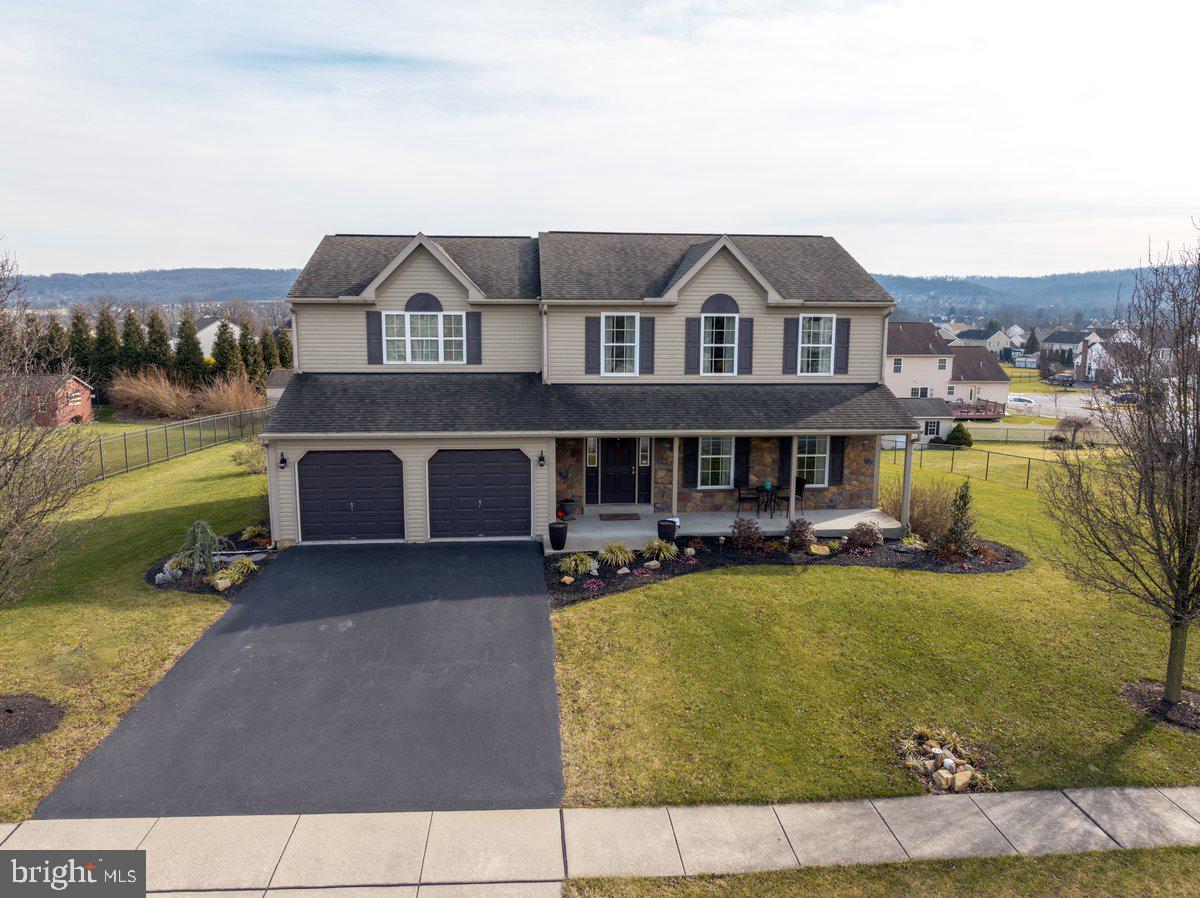 MEADOWBROOK - Residential