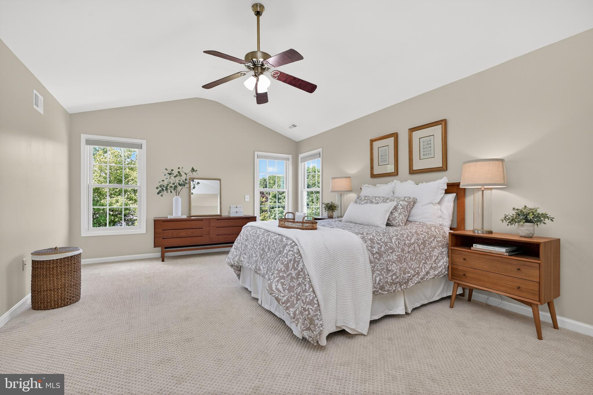DARNESTOWN KNOLLS - Residential