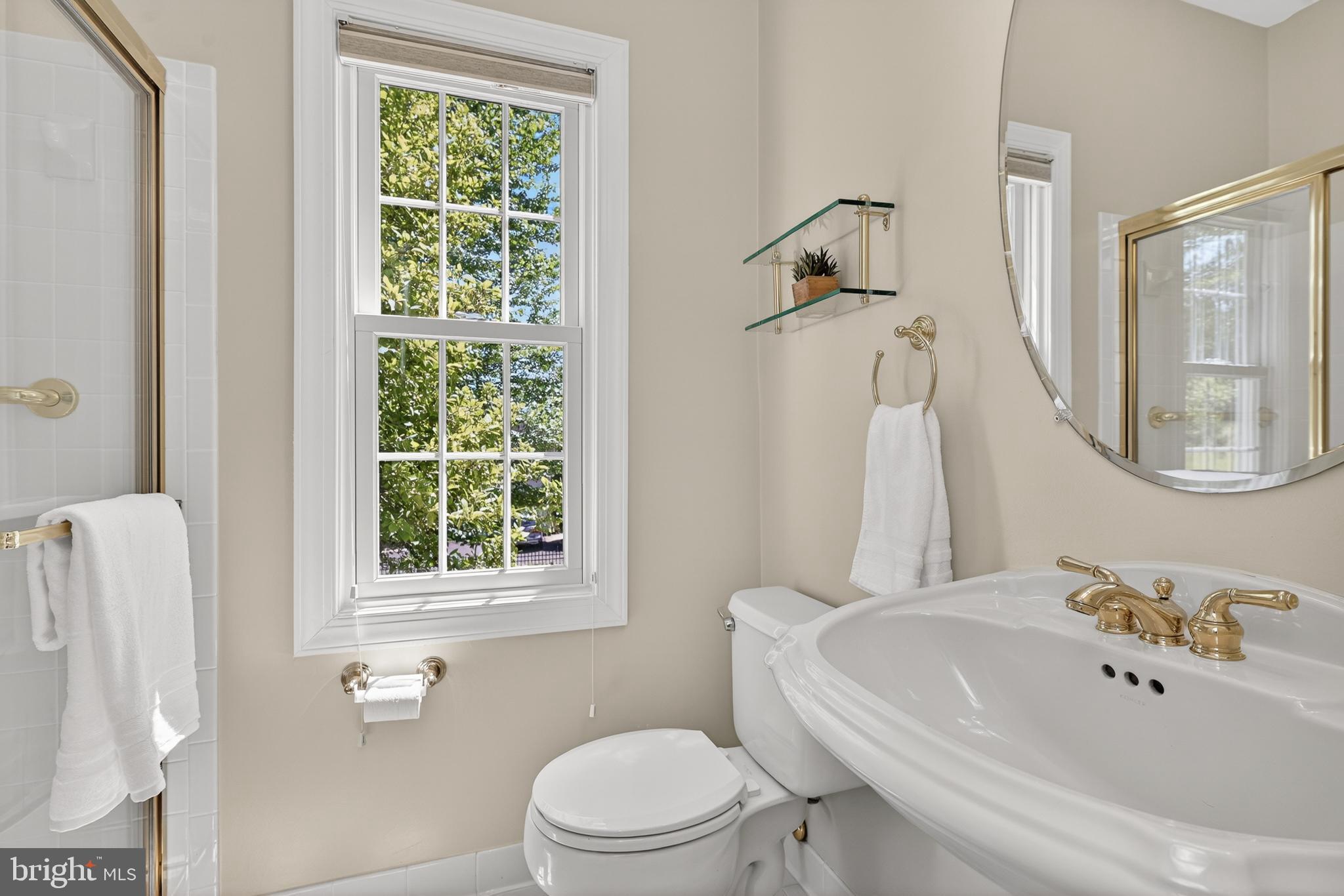 DARNESTOWN KNOLLS - Residential