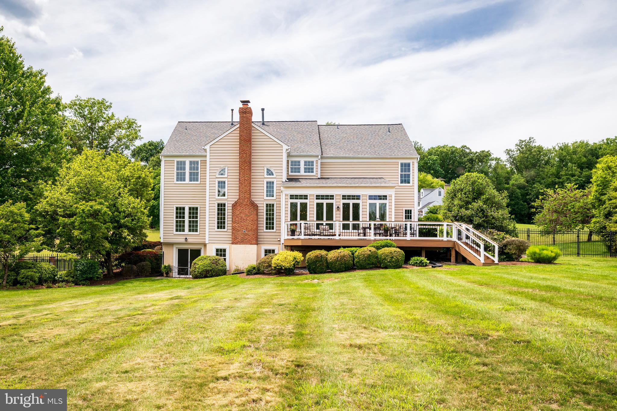 DARNESTOWN KNOLLS - Residential