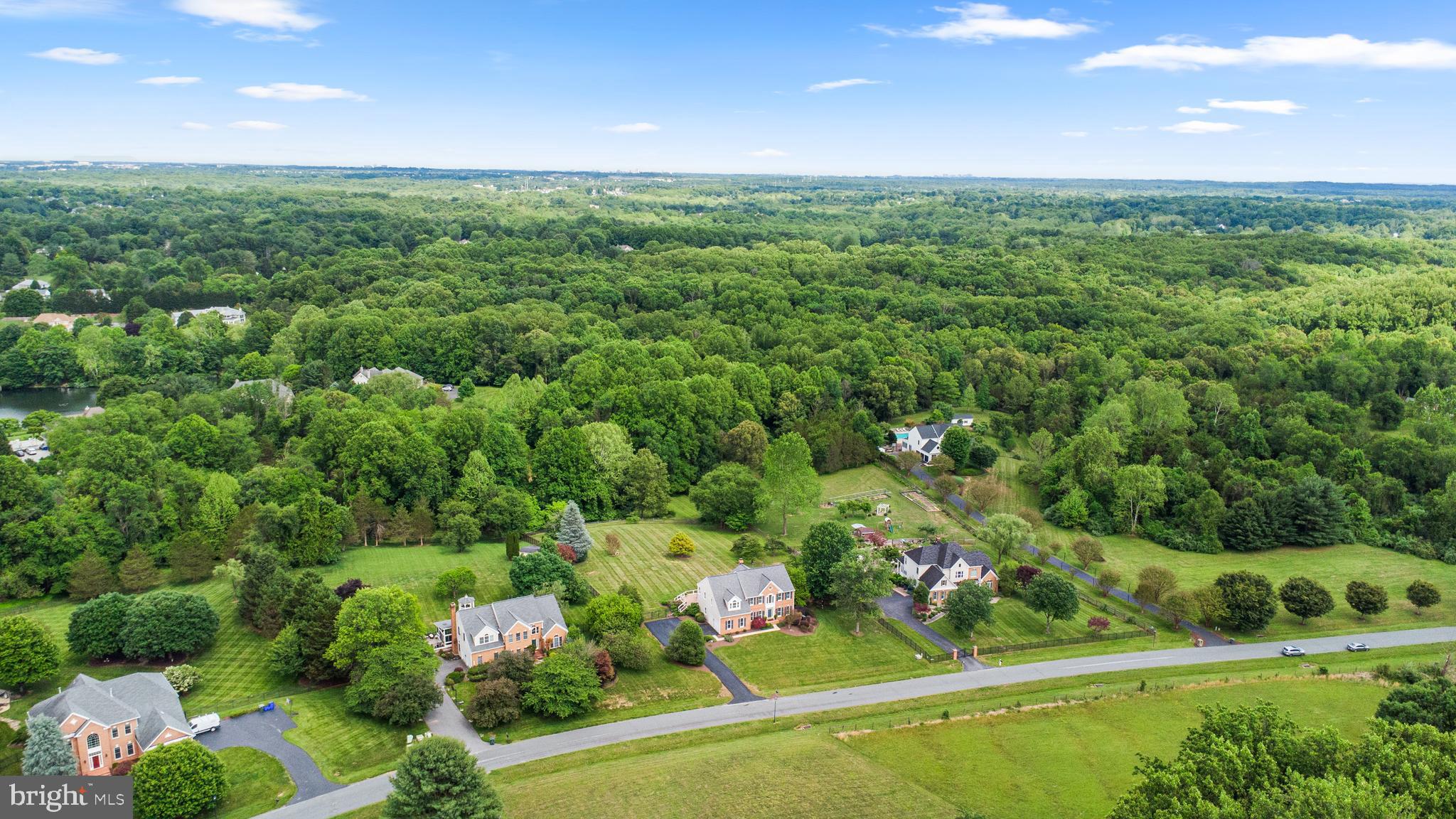 DARNESTOWN KNOLLS - Residential