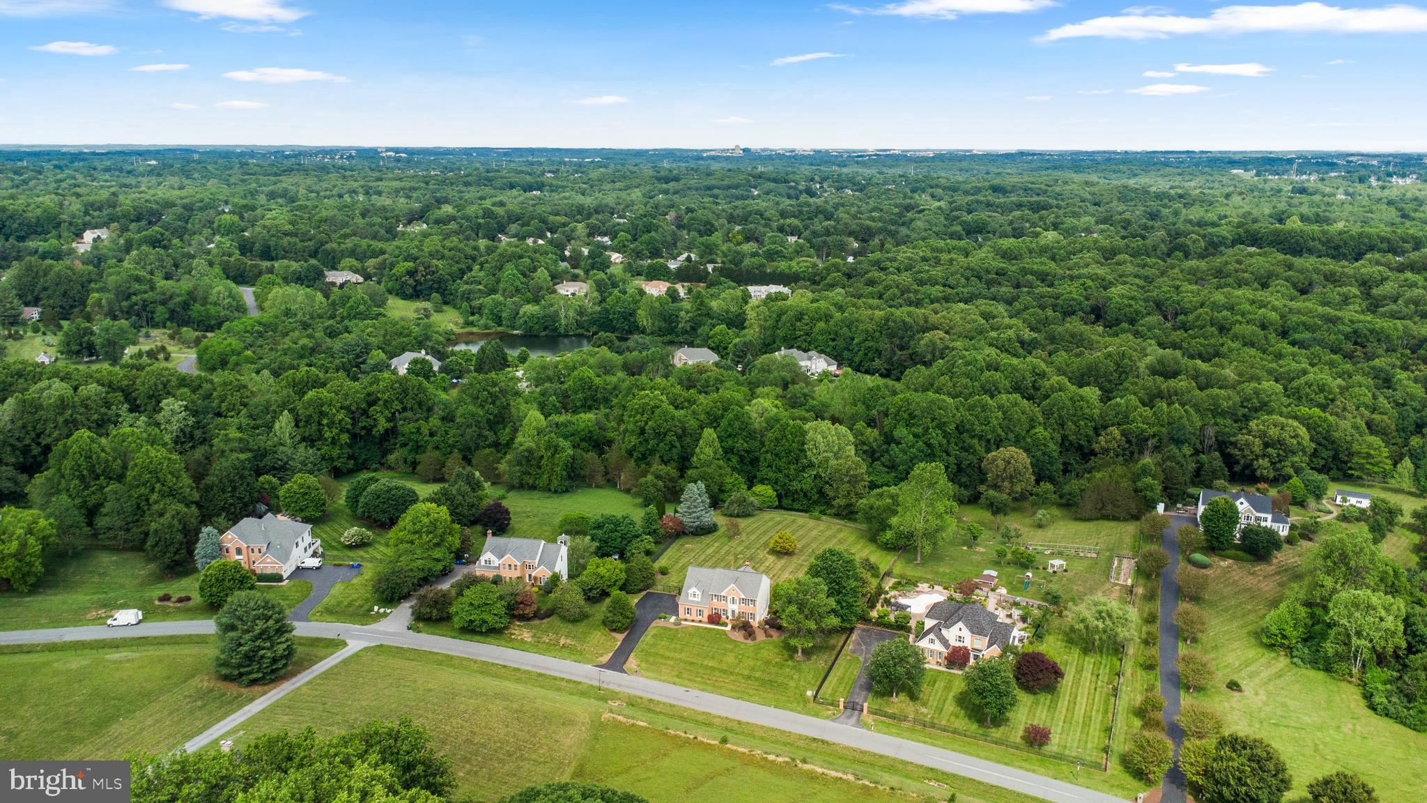 DARNESTOWN KNOLLS - Residential