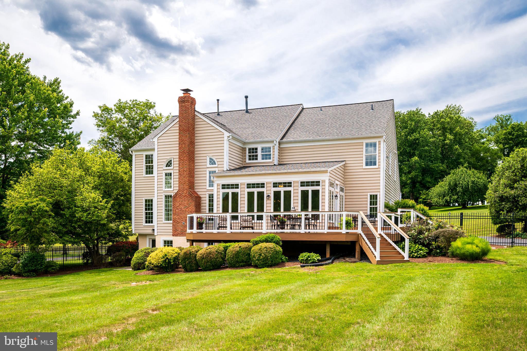 DARNESTOWN KNOLLS - Residential