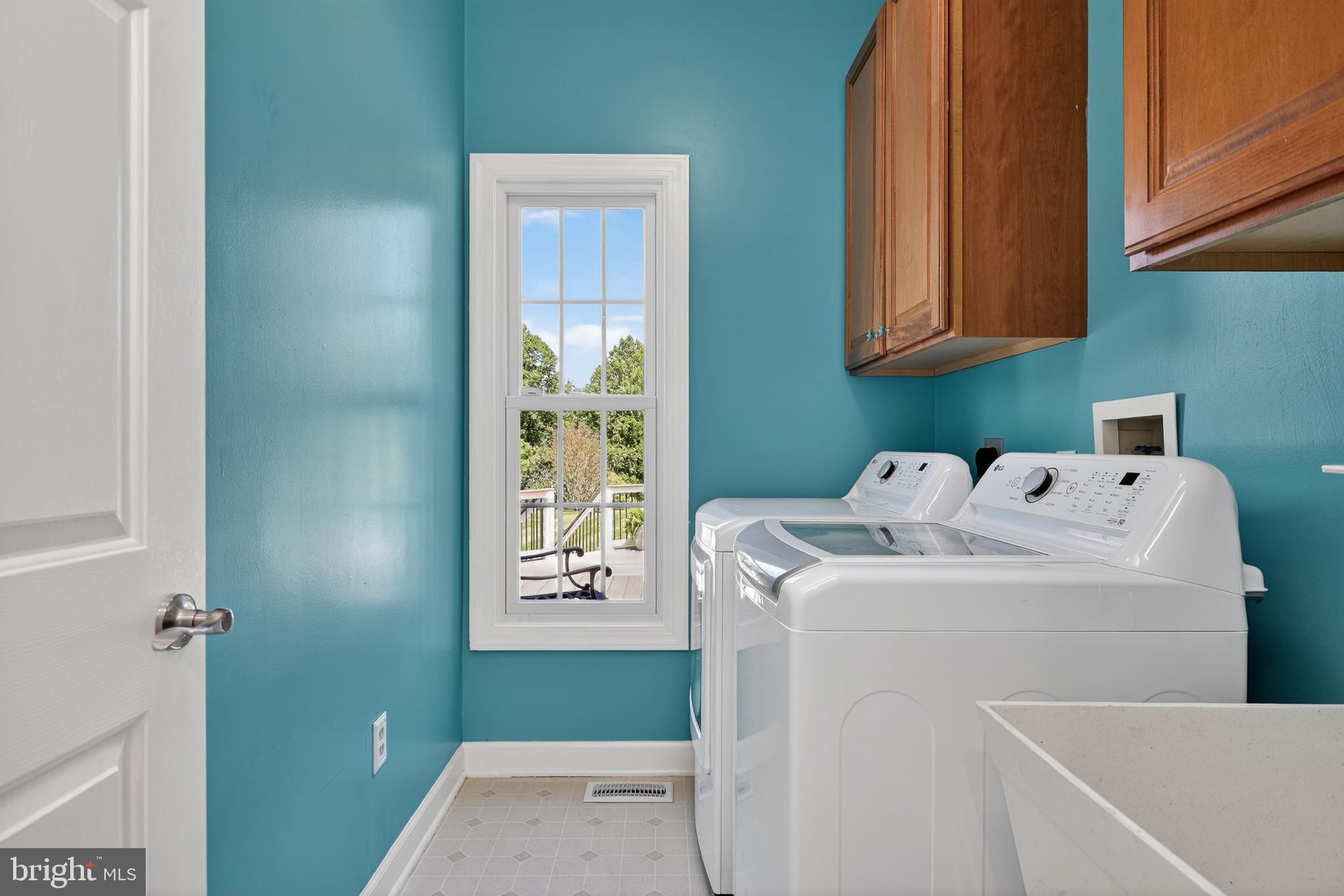 DARNESTOWN KNOLLS - Residential