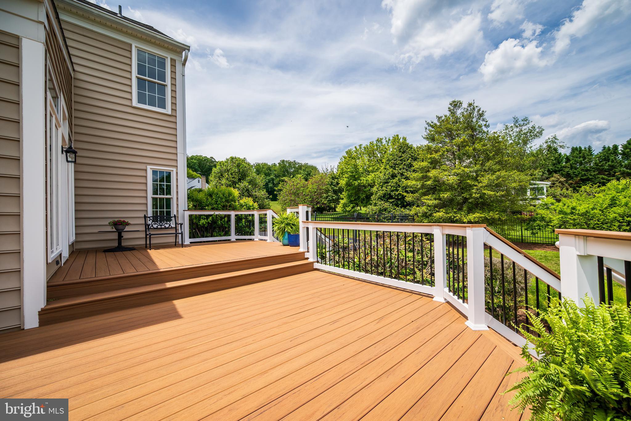 DARNESTOWN KNOLLS - Residential