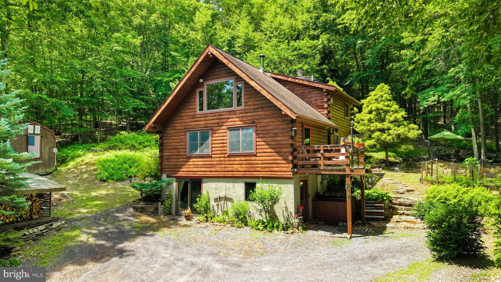 BELTZVILLE LAKE EST - Residential