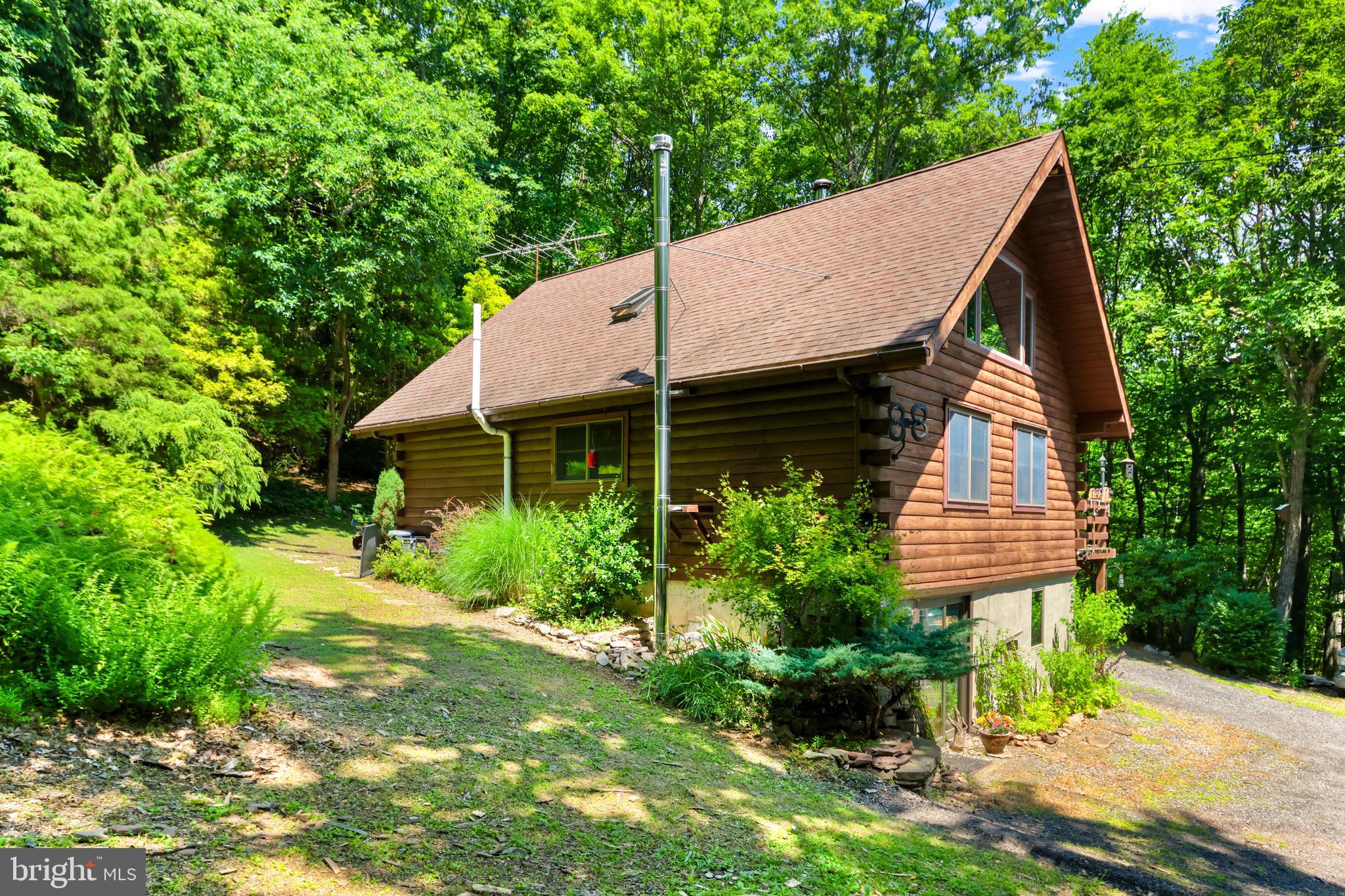 BELTZVILLE LAKE EST - Residential