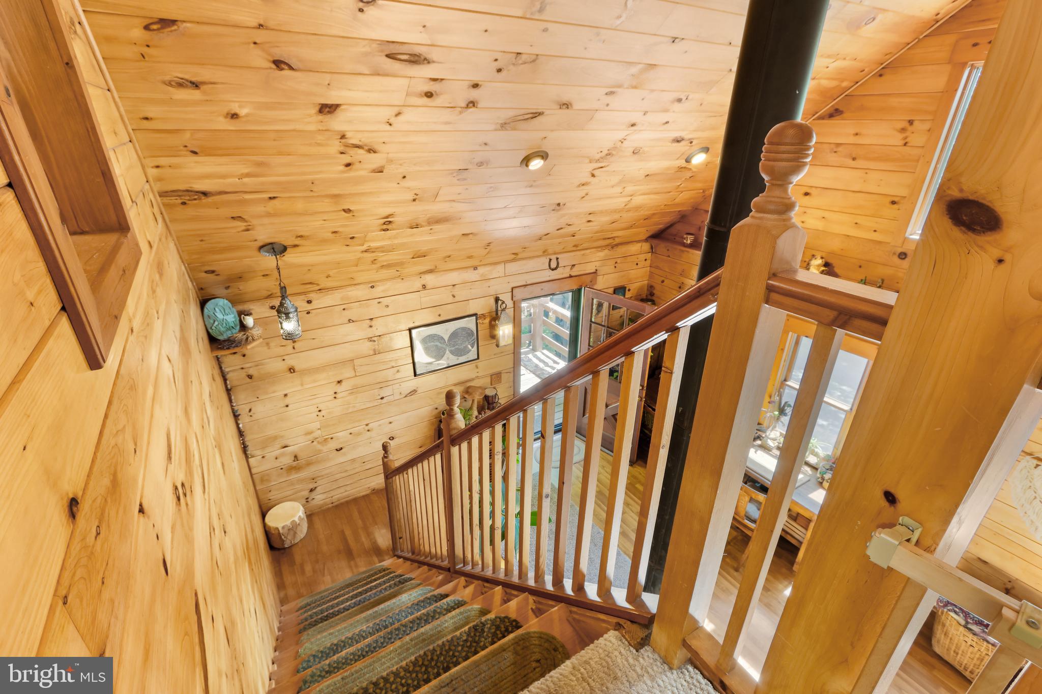 BELTZVILLE LAKE EST - Residential