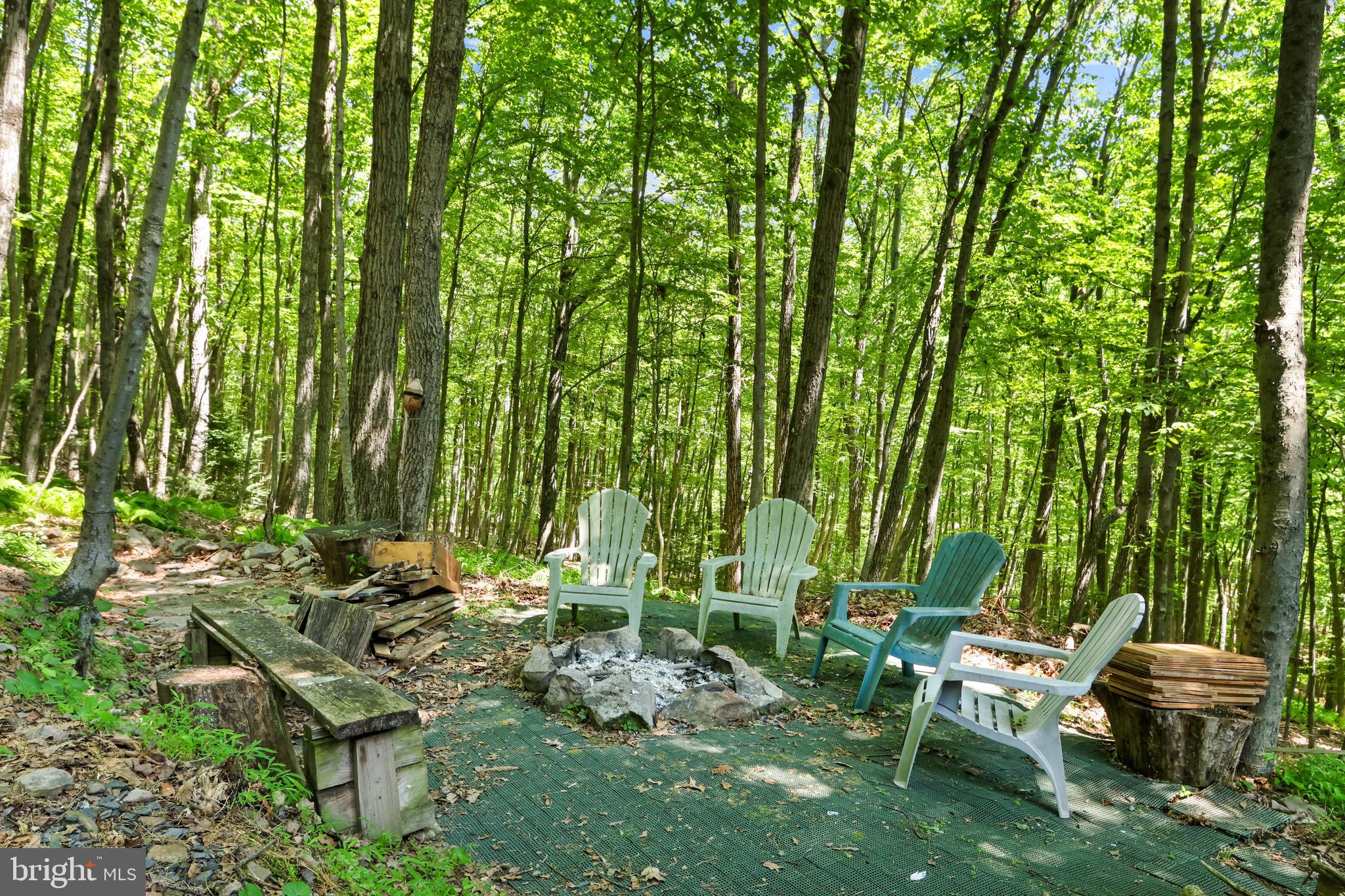 BELTZVILLE LAKE EST - Residential