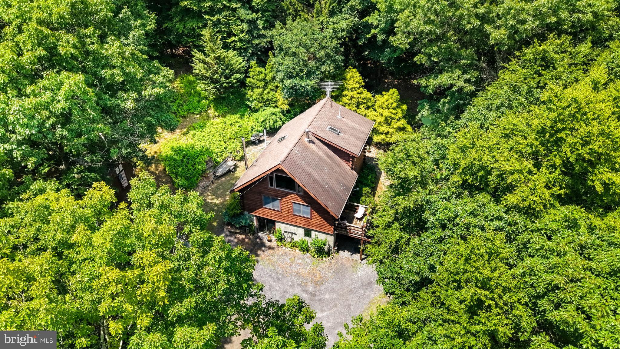 BELTZVILLE LAKE EST - Residential