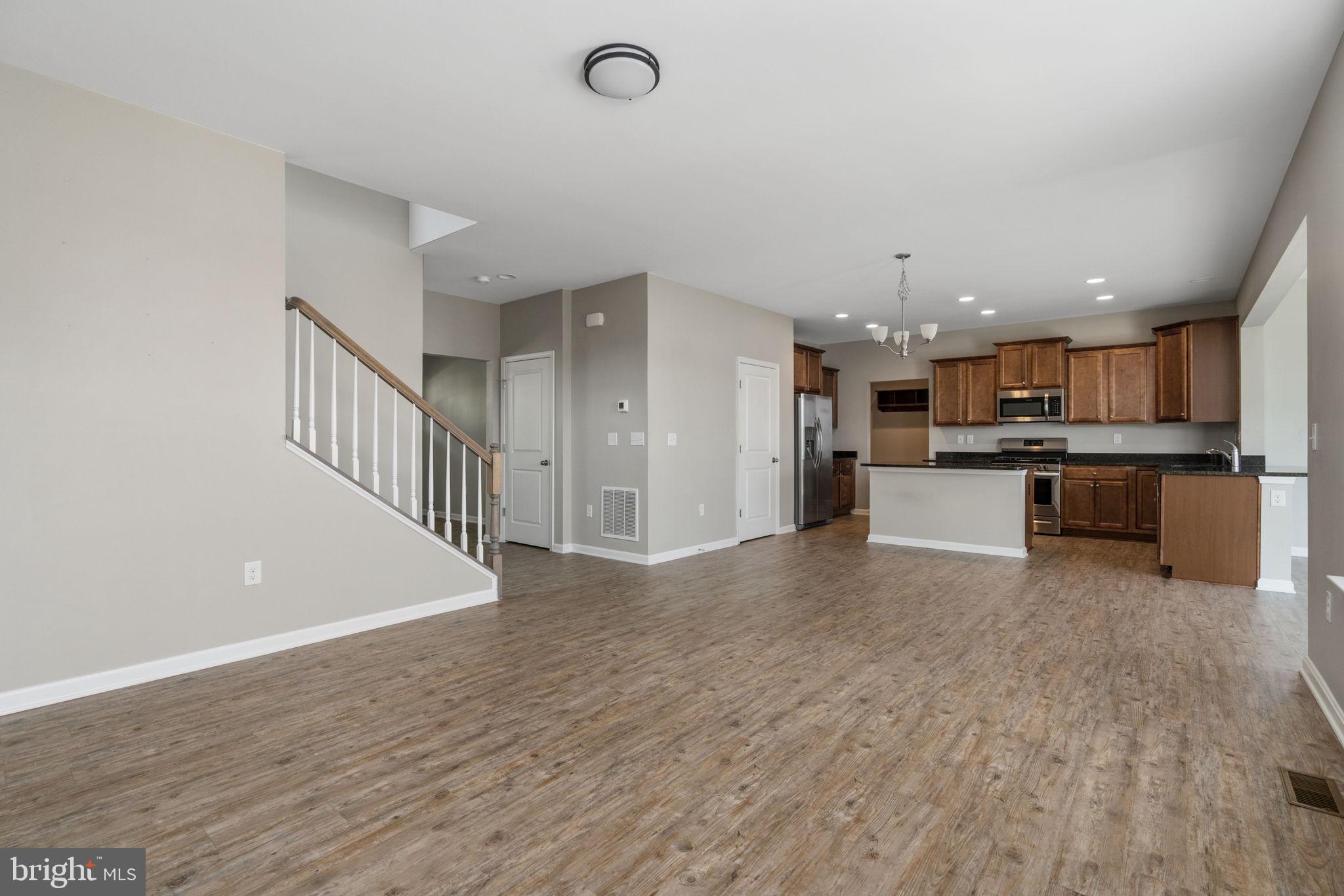SOUTHGATE - Residential Lease