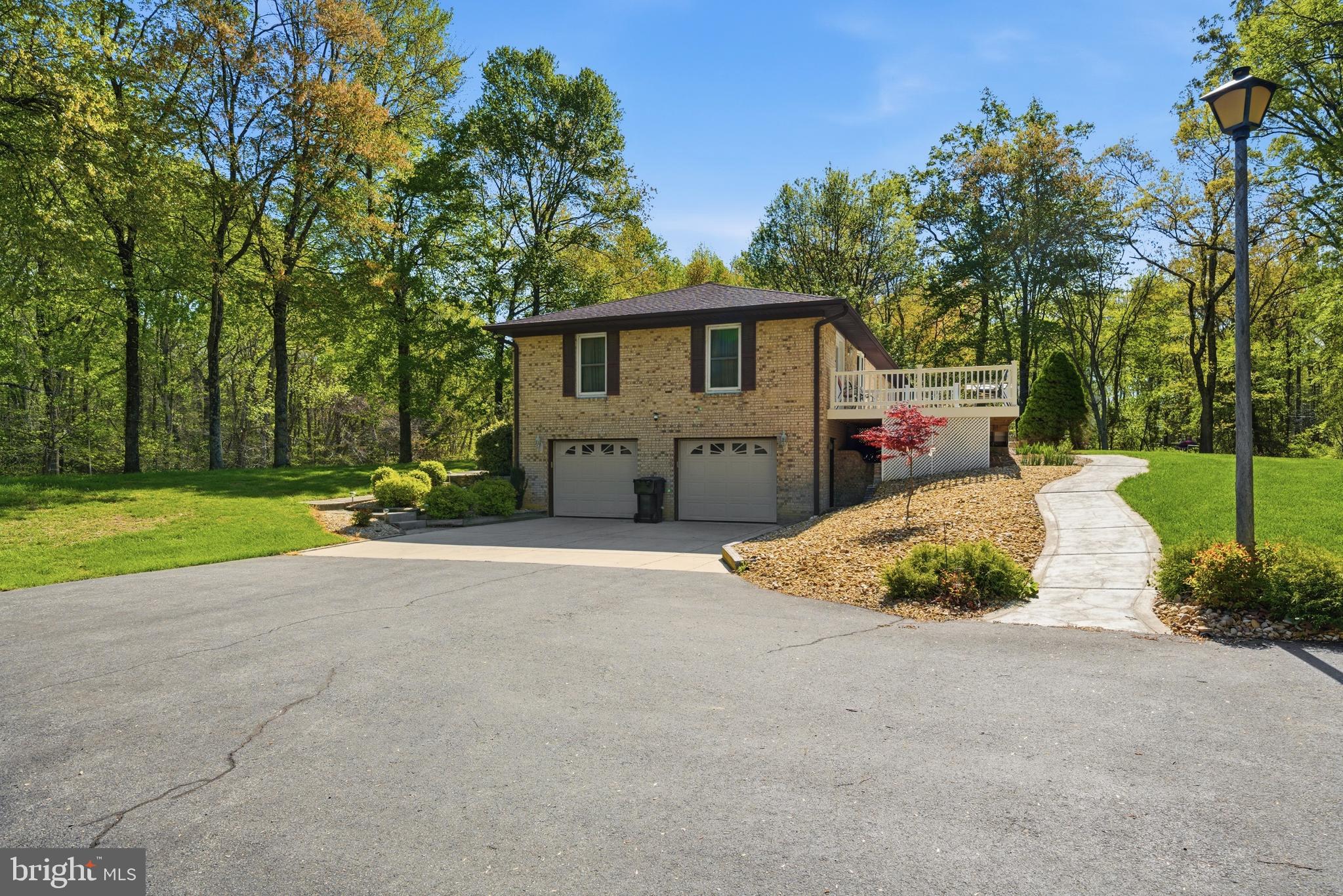 CAMELOT - Residential