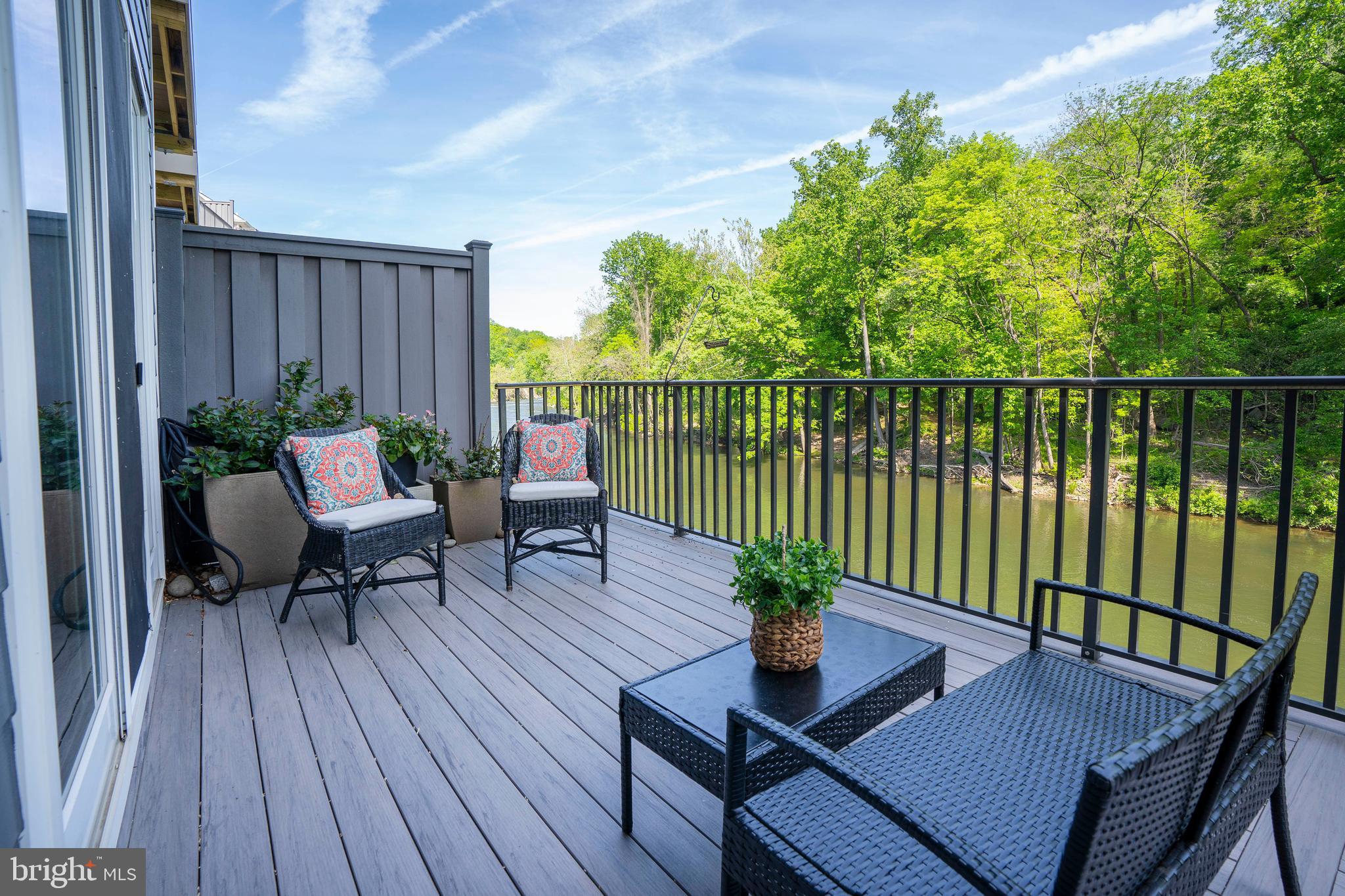ROCKFORD PARK - Residential