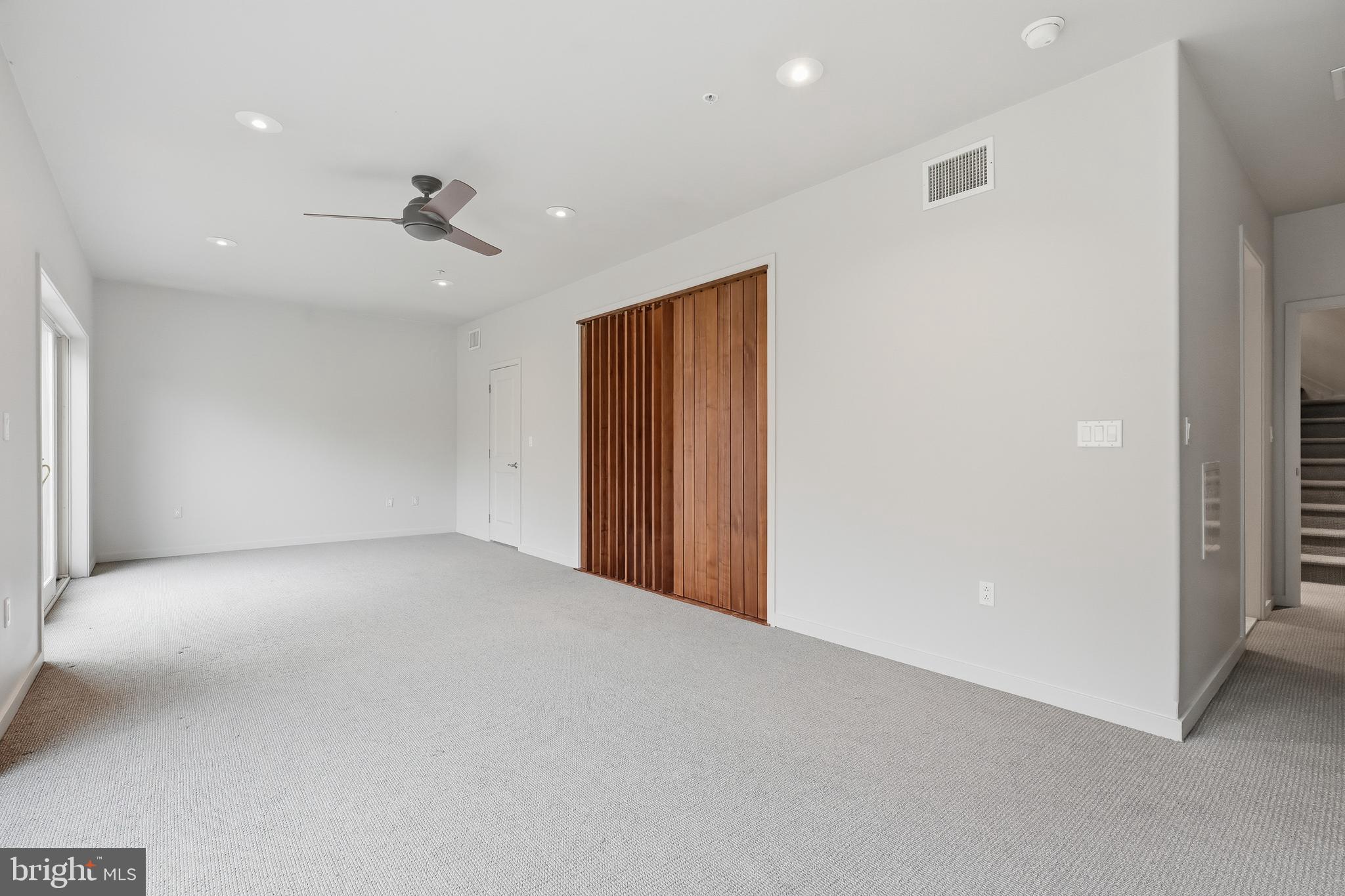 ROCKFORD PARK - Residential