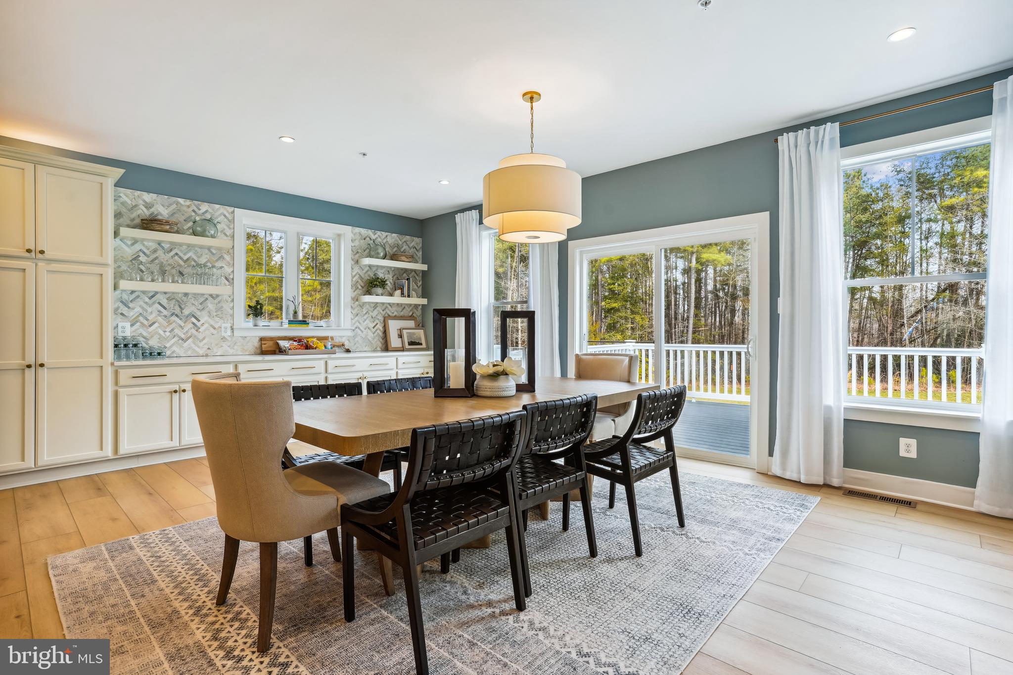 FAIRVIEW MANOR - Residential