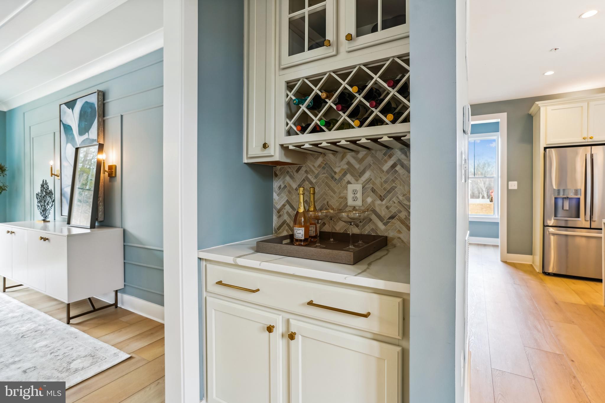 FAIRVIEW MANOR - Residential