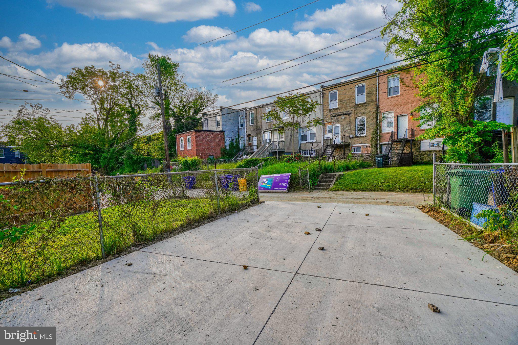 GREENSPRING - Residential