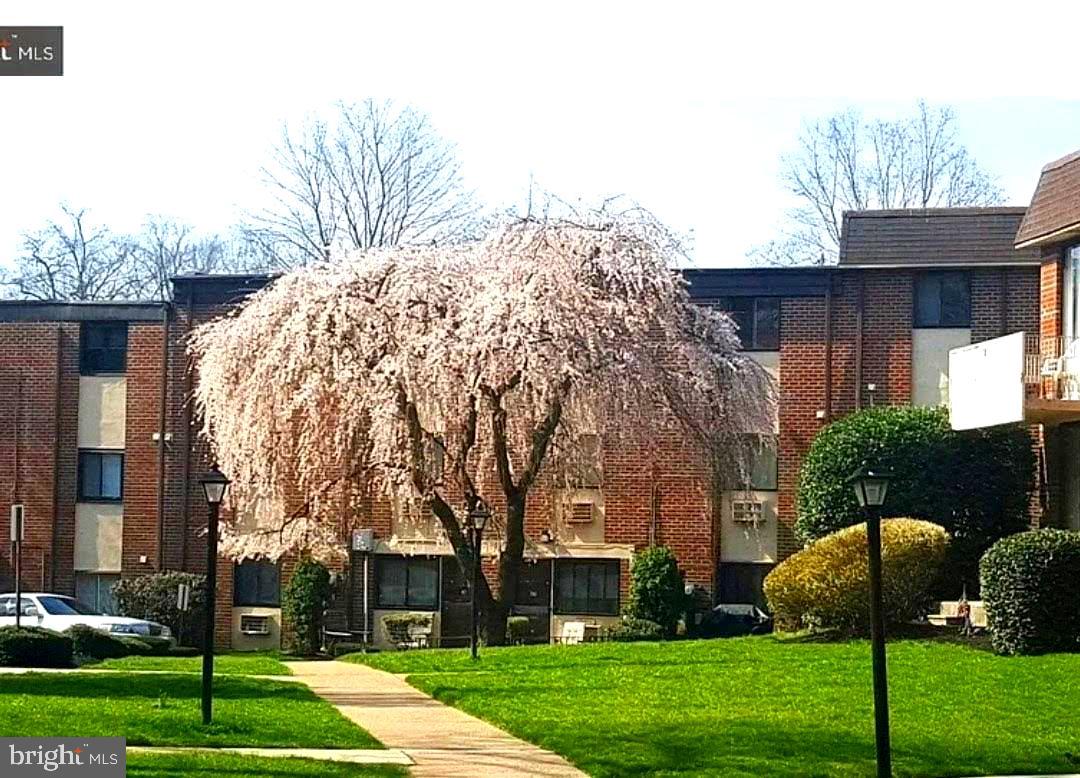 CONTEMPORARY VLG - Residential