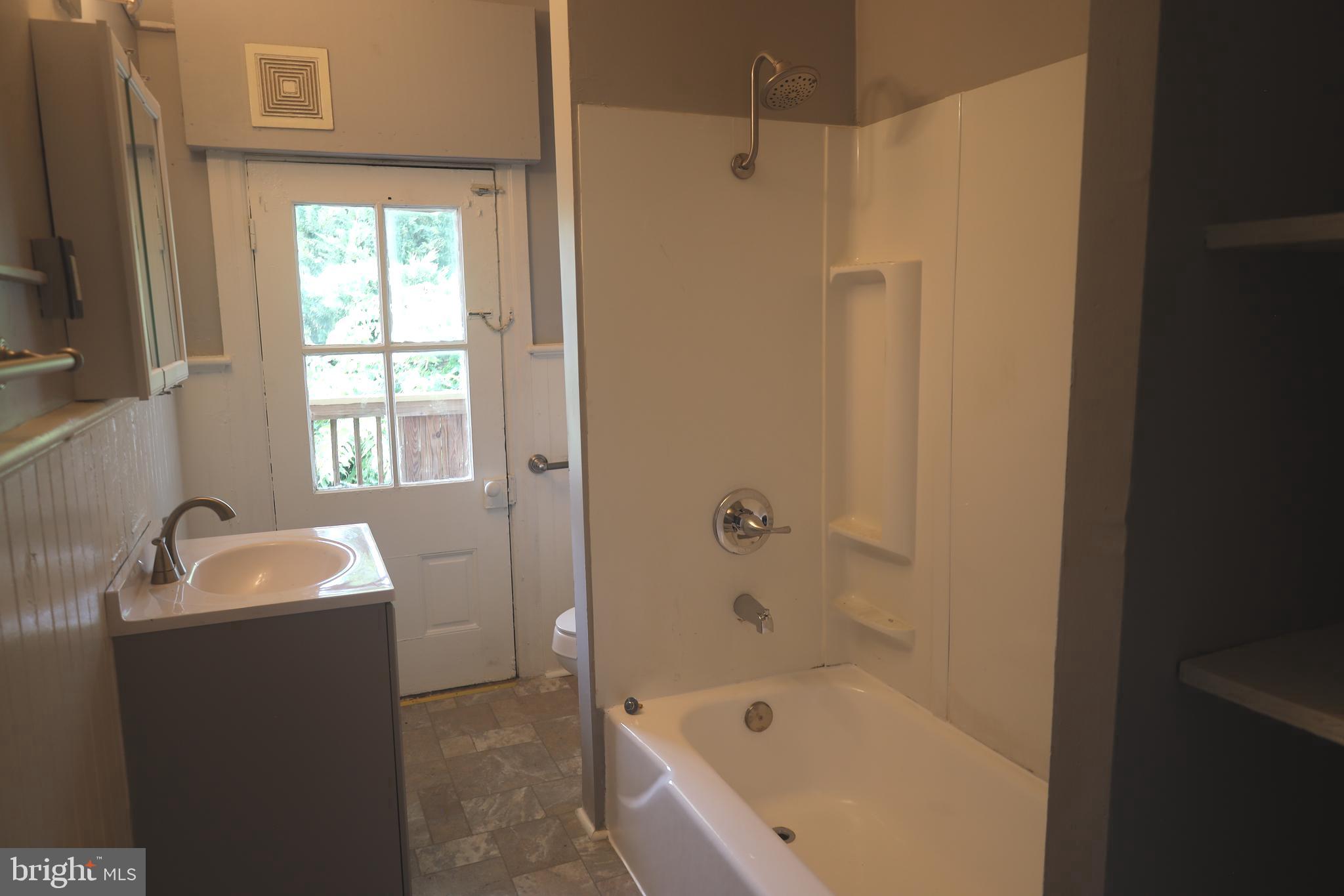 HAGERSTOWN - Residential