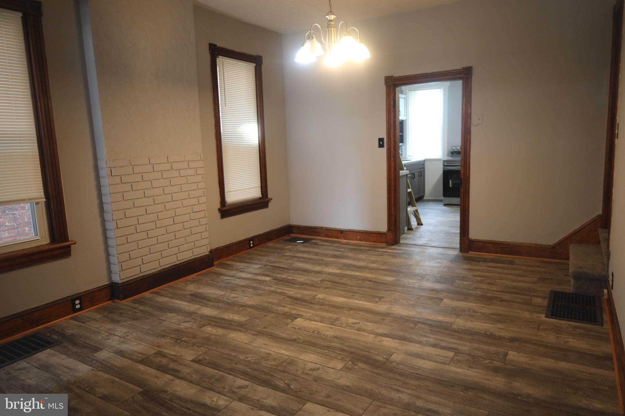 HAGERSTOWN - Residential
