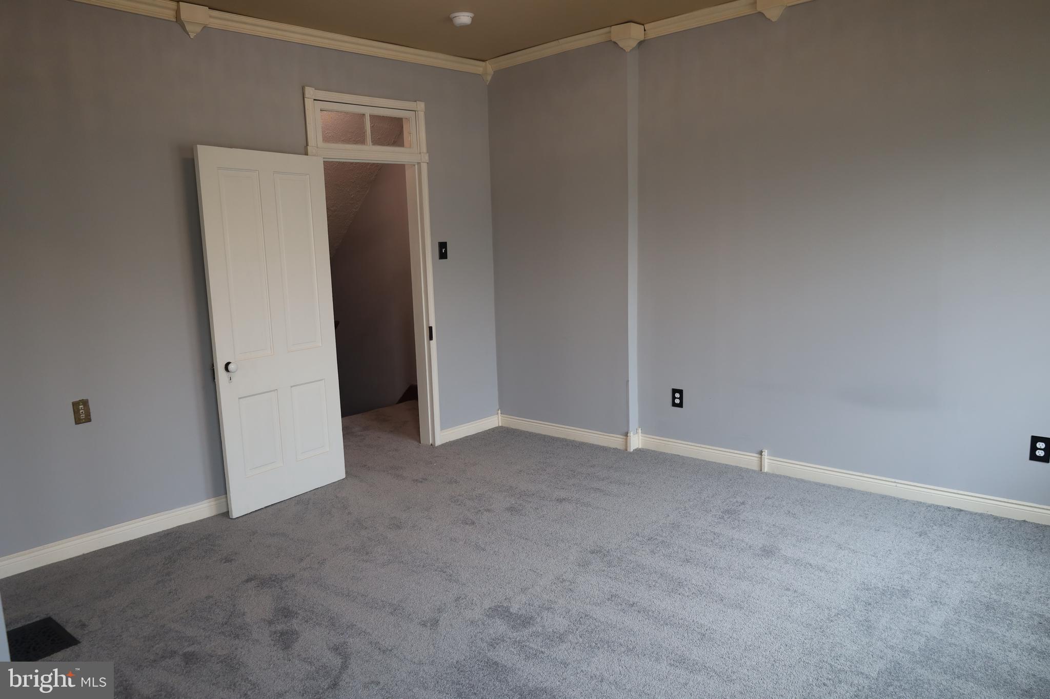 HAGERSTOWN - Residential