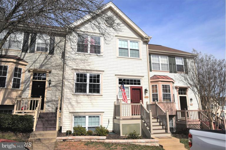 Beautifully maintained and updated 4 bedroom, 2.5 bathroom townhome in the heart of Purcellville. The flooring will be replaced and home professionally cleaned prior to the new lease. Listing photos are old, house was repainted a neutral color in May 2023.  Numerous updates include newer hvac, siding, windows, gutters, tile in bathrooms, trex front porch and rear deck.  Great open floor plan with large living and dining room. Kitchen with granite counters, stainless steal appliances, breakfast bar and breakfast area. Large primary bedroom with walk in closet.  Lower level features 4th bedroom and rec room.  Located close to Rt 7, shopping, schools and walk into town.  Enjoy Western Loudoun living. Minutes to wineries, breweries, parks, W&OD Trail and more!