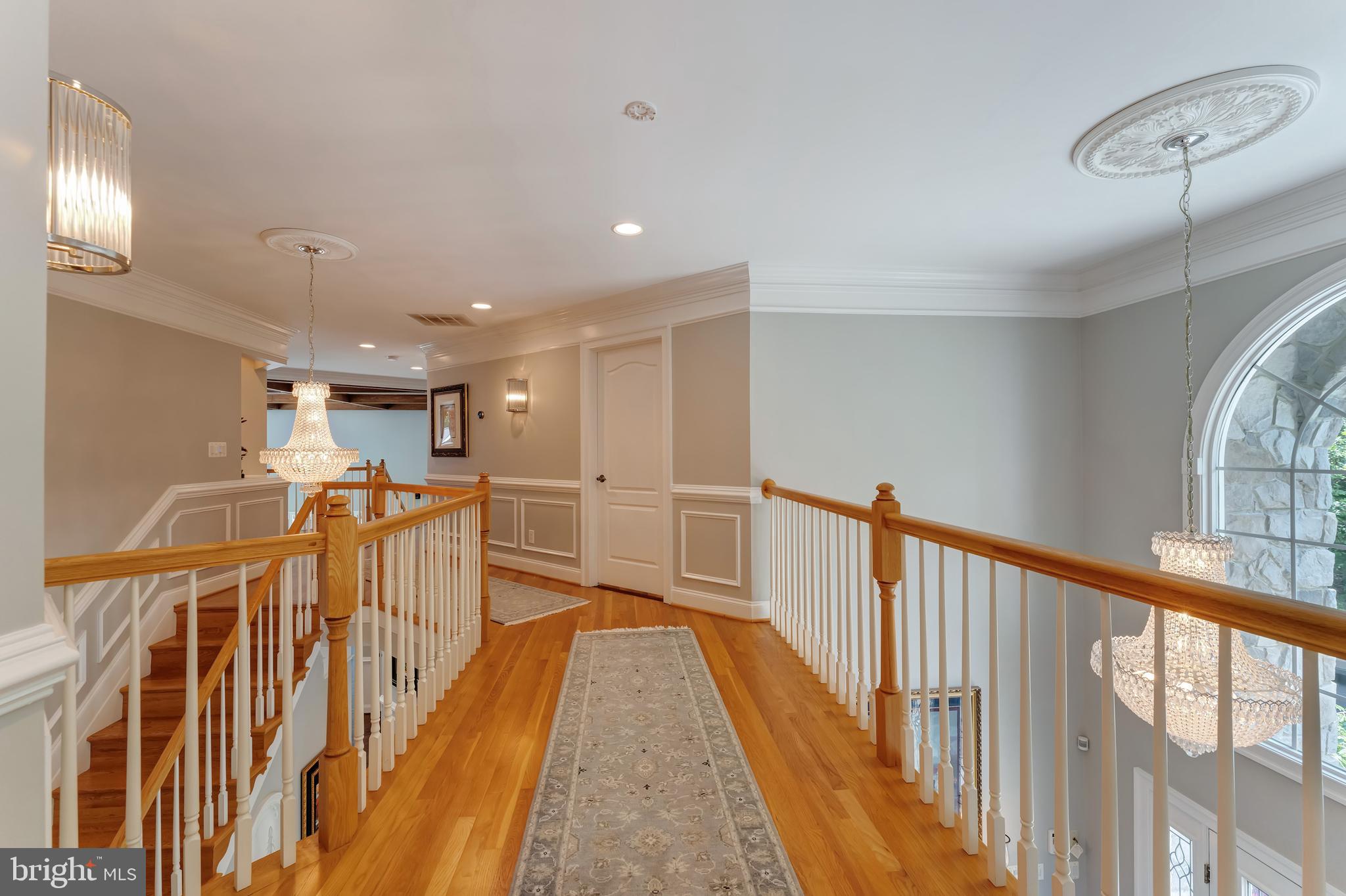 HUNTWOOD MANOR - Residential