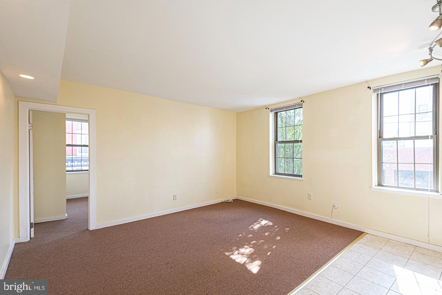 GRADUATE HOSPITAL - Residential Lease