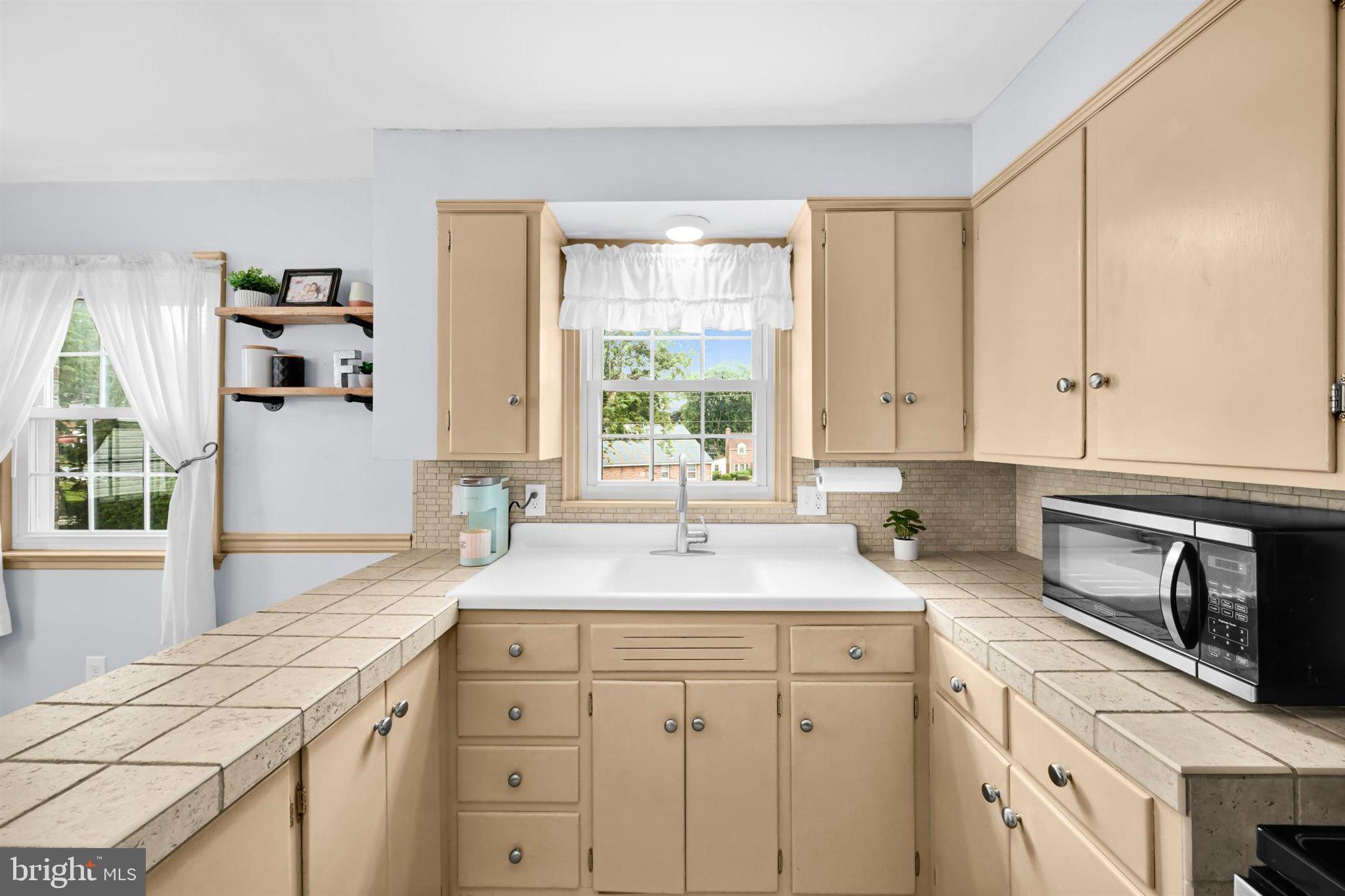LINCOLN PARK - Residential